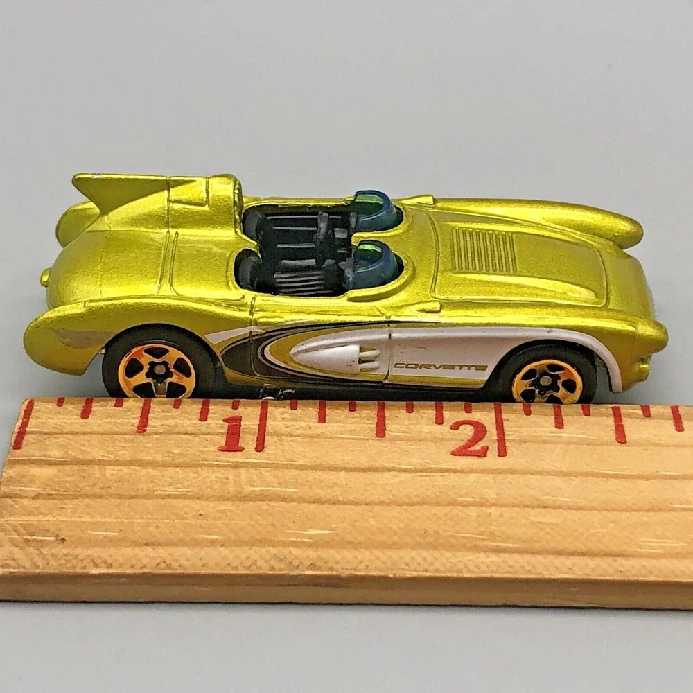 Hot Wheels  Chevrolet Chevy‎ Corvette SR-2 SR2 Diecast Car Acid Green 1/64 Scale
